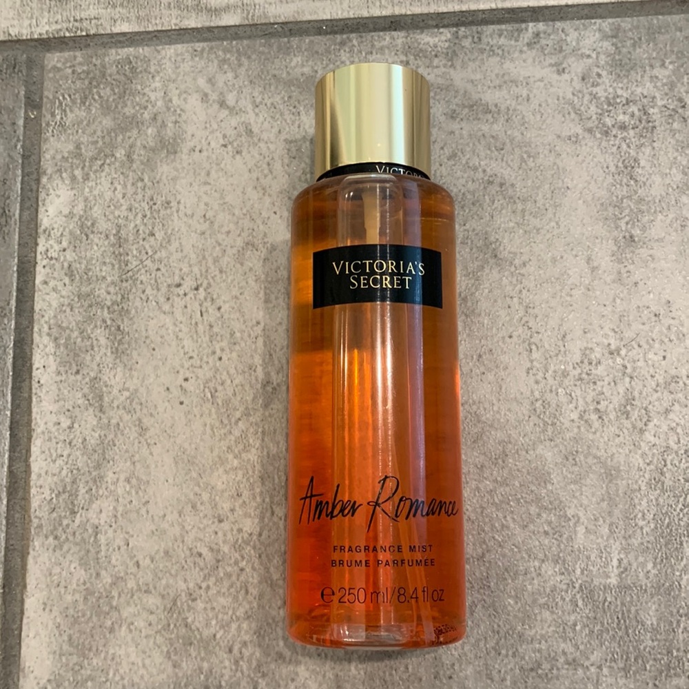 NEW Victoria Secret Amber Romance Fragrance Mist